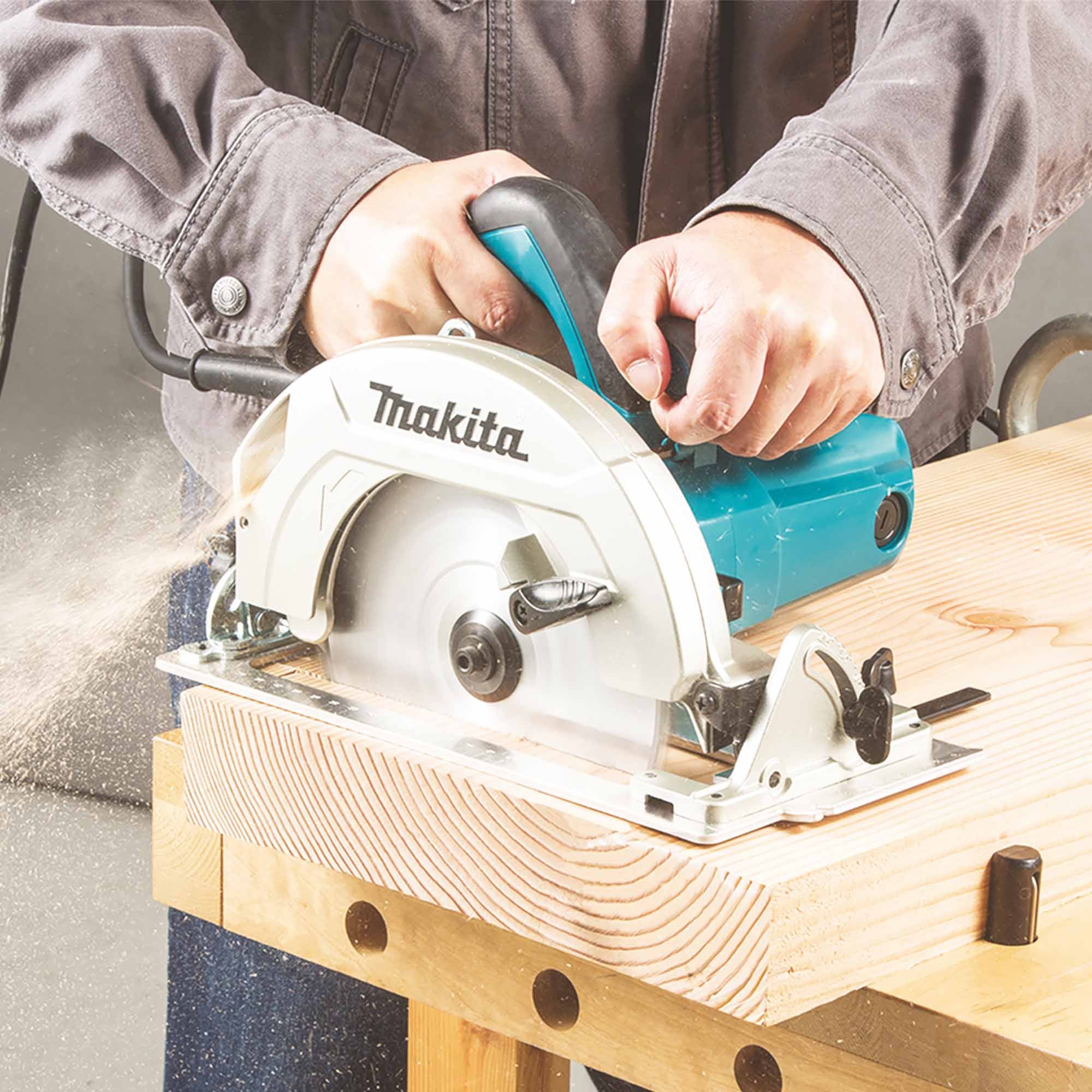 Makita HS7611J 1600W Circulaire Sega